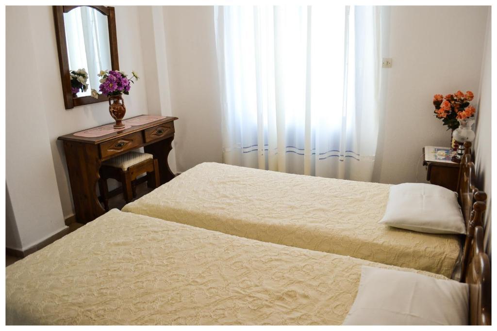 Blue Sky Apartments การ์ปาตอส ห้อง รูปภาพ